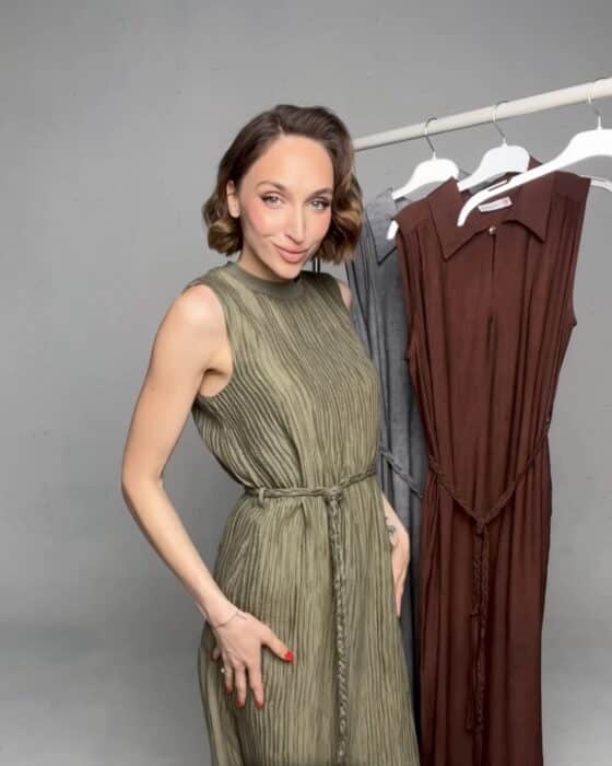 Woman dress olive colour - Image 2