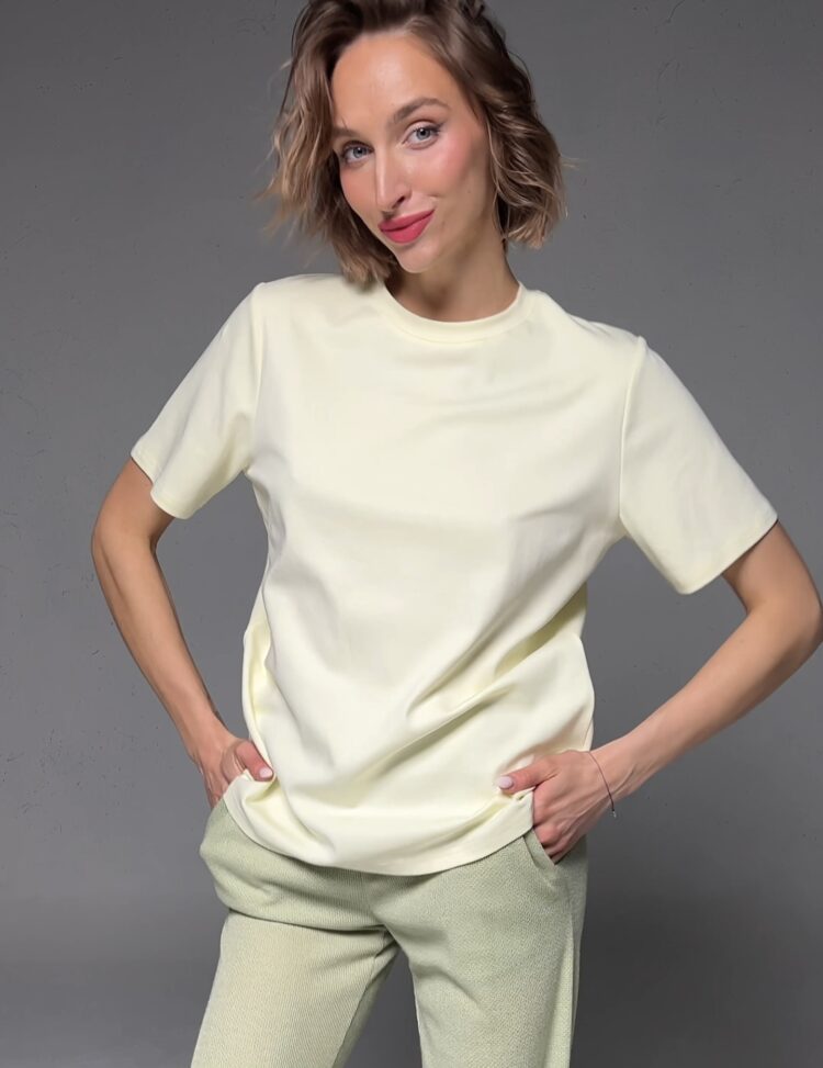 Woman oversize basic soft cotton T-shirt