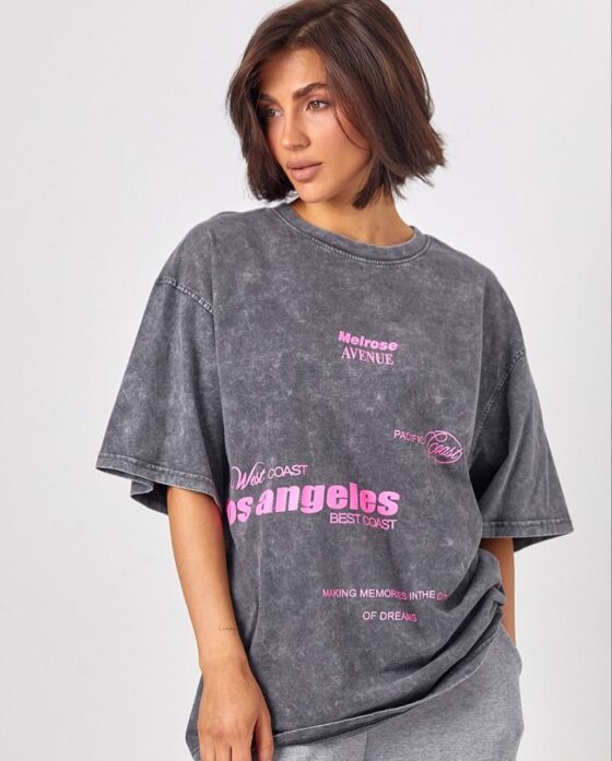 Oversized blukinti marškinėliai „Los Angeles“