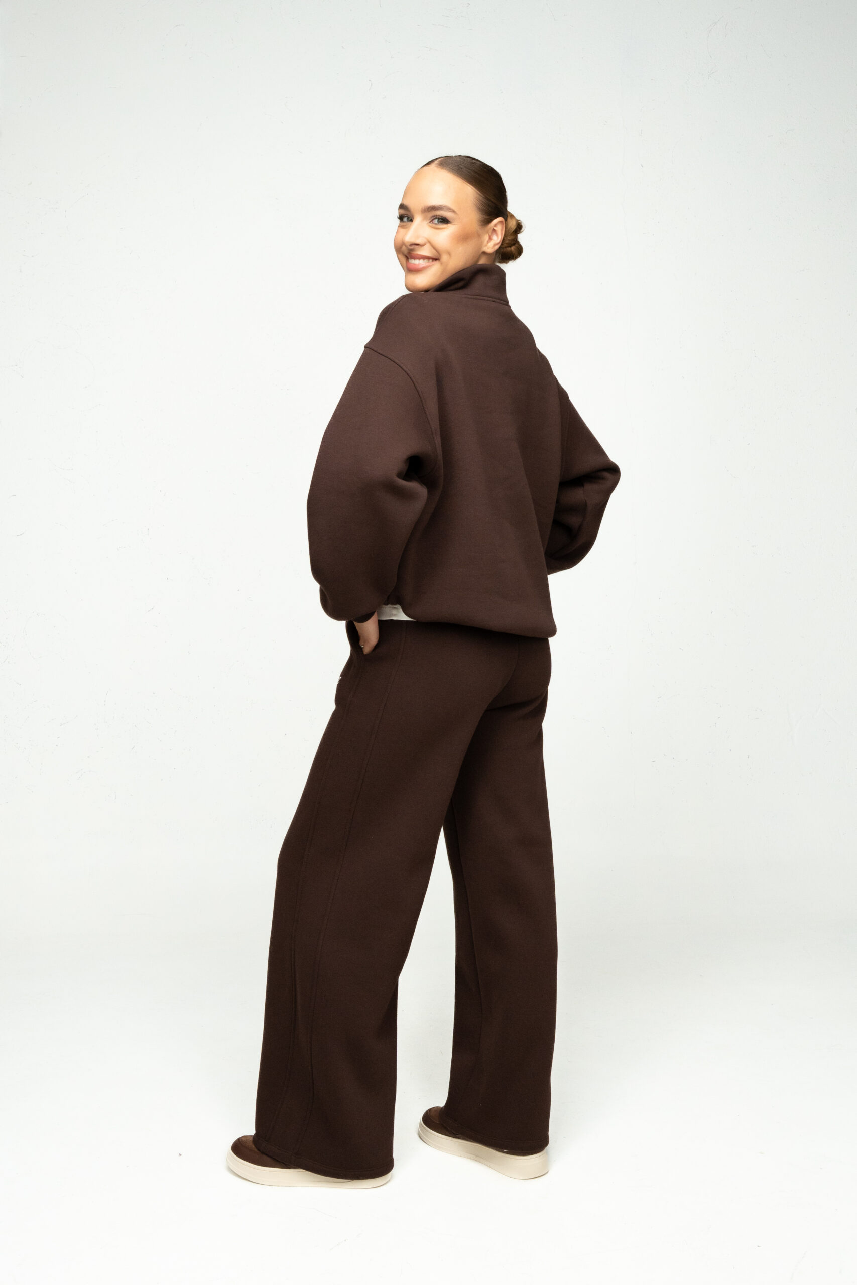 Laisvalaikio kostiumėlis su pūkeliu "Šokoladinis jaukumas" - Image 2