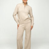 Megztas kostiumėlis su vilna, kreminės spalvos