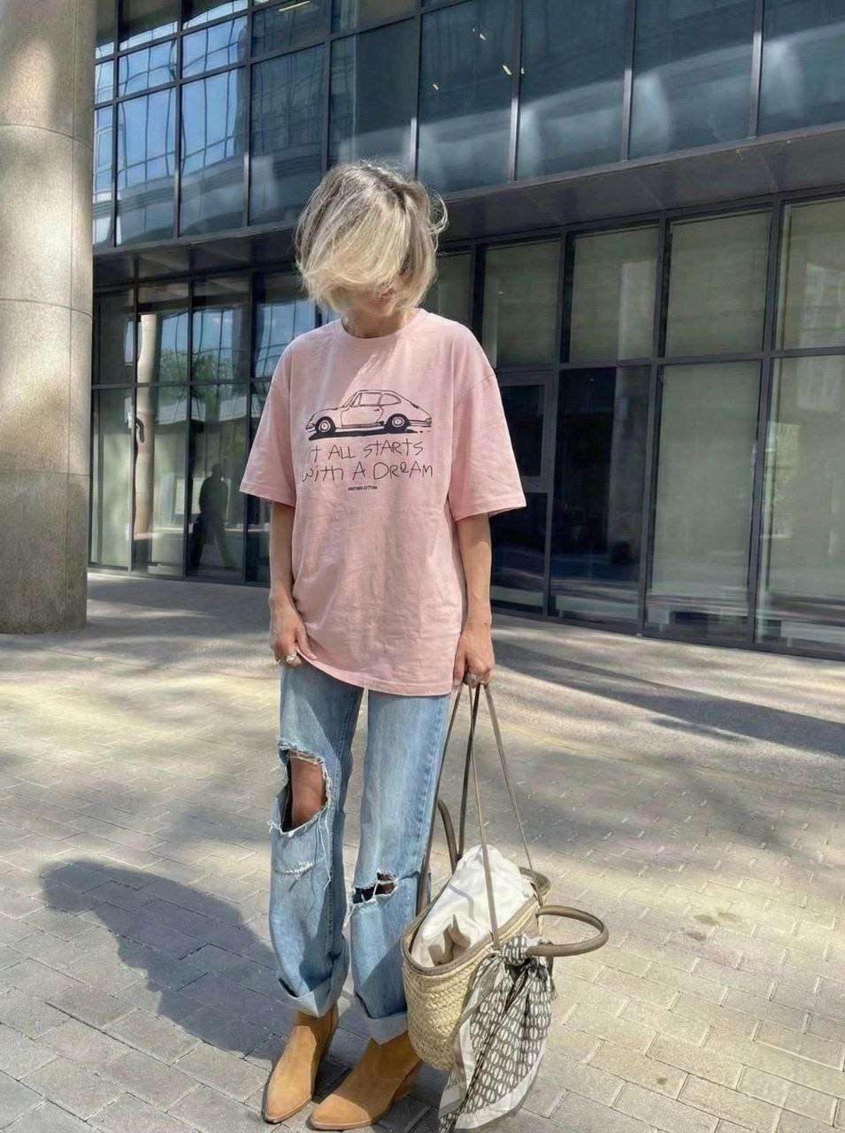 Blukintos medvilnės švelniai rožiniai marškinėliai su printu - Image 3