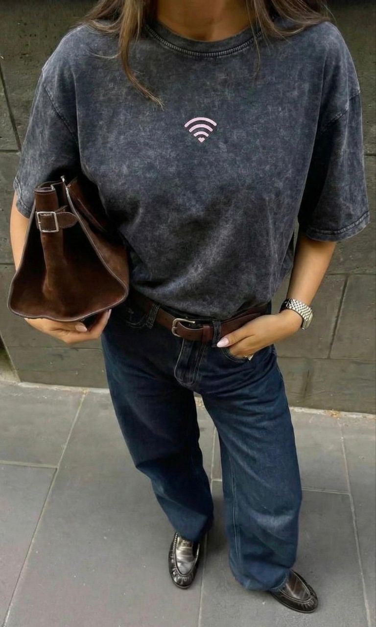 Blukintos medvilnės oversize marškinėliai su minimalistiniu printu - Image 3