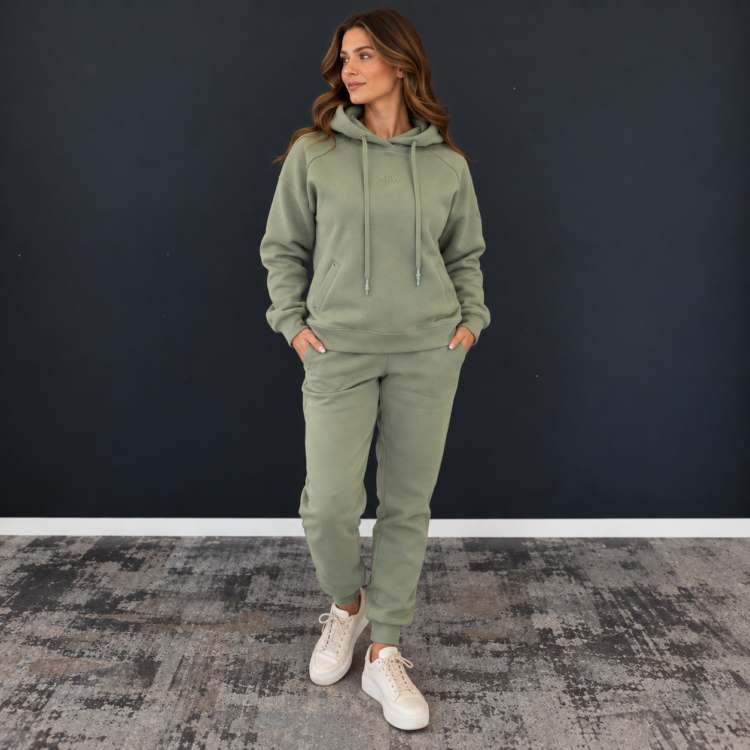 CLASSIC LACOSTE SAGE laisvalaikio kostiumėlis